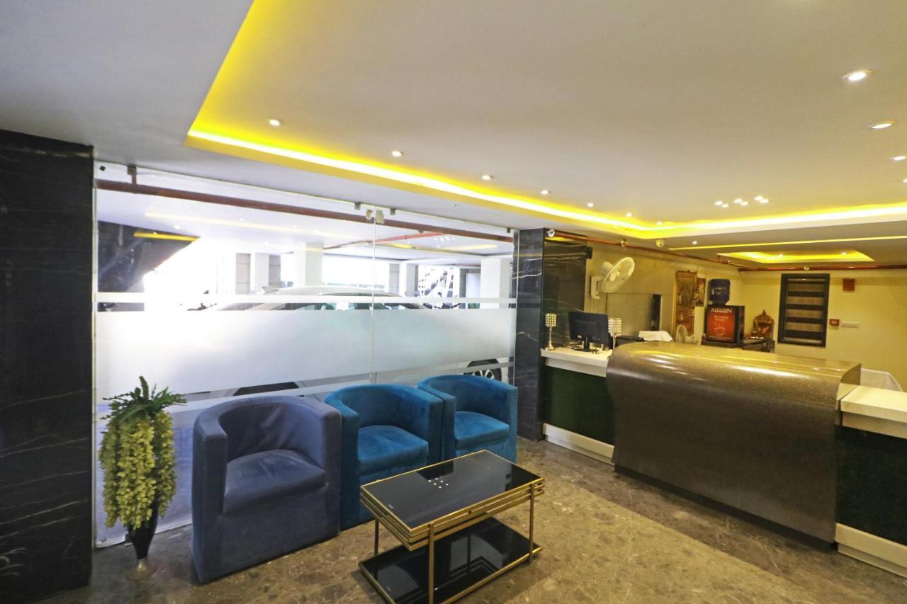 The Ivy Grand Hotel In City Centre With Free Secured Parking Nova Deli Exterior foto